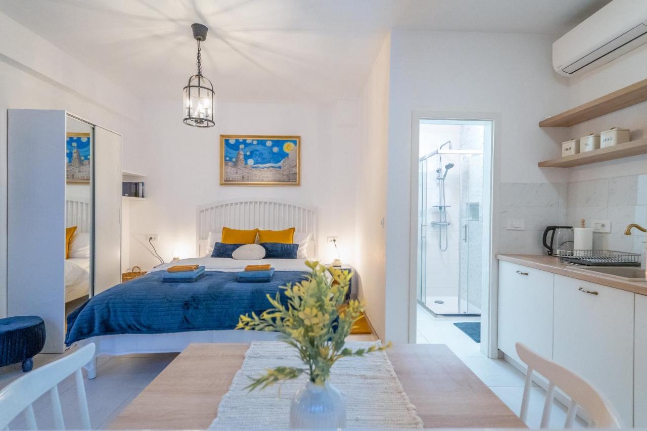 Starry Night Studio Apartment Rijeka Ngoại thất bức ảnh